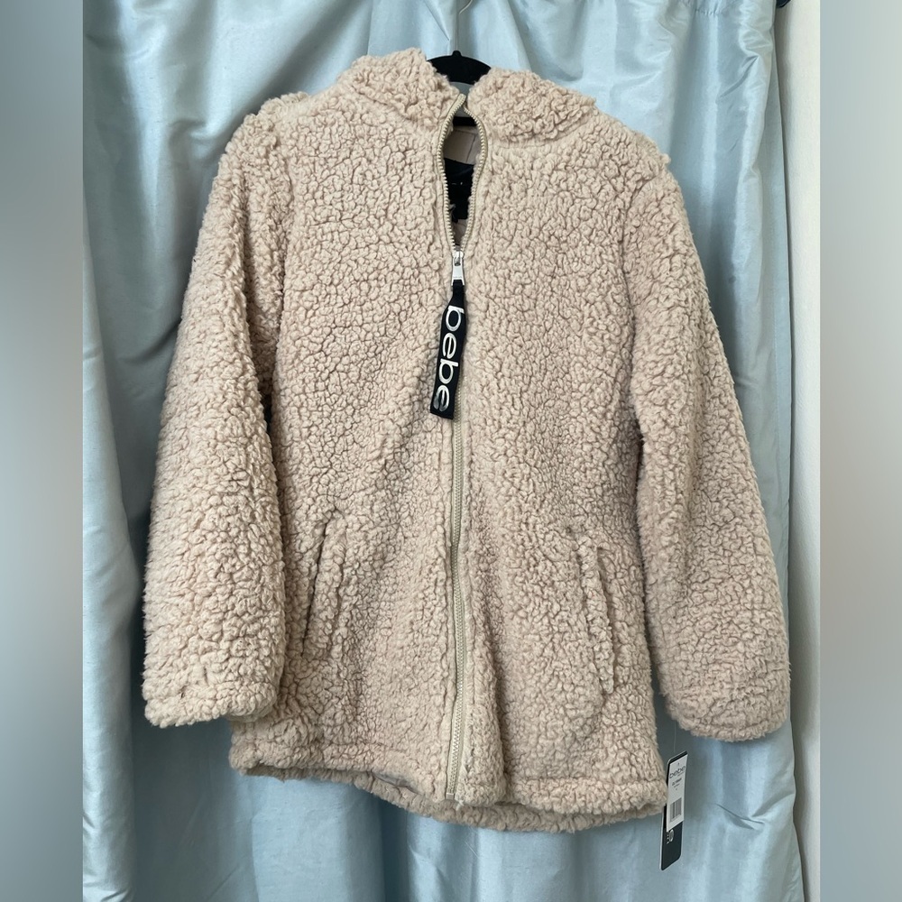 NWT BEBE Women’s Sherpa Jacket size Medium Tan Oatmeal Color